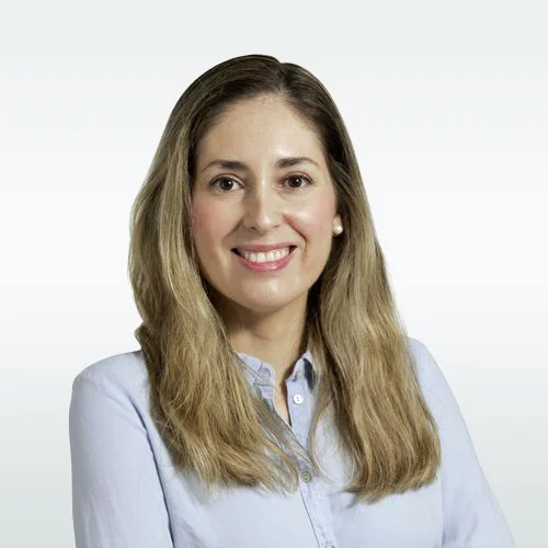 Dr. Constanza María Araya